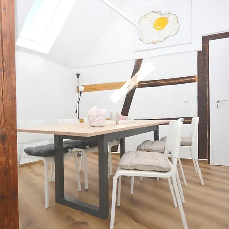 Co10-12 Hi In Coburg