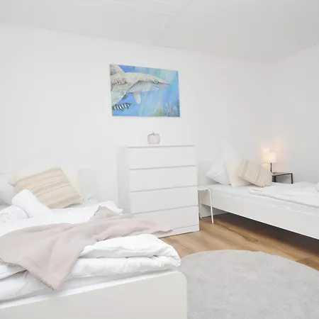Co10-12 Hi In Apartment